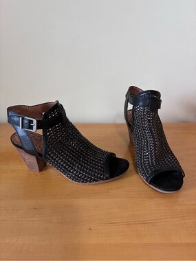 Bear Traps Rekita Shoes Sling Back Open Toe Woven Upper Block Heel Black Size 9